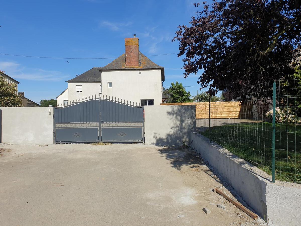 Chambre A La Ferme Torcé Exteriér fotografie